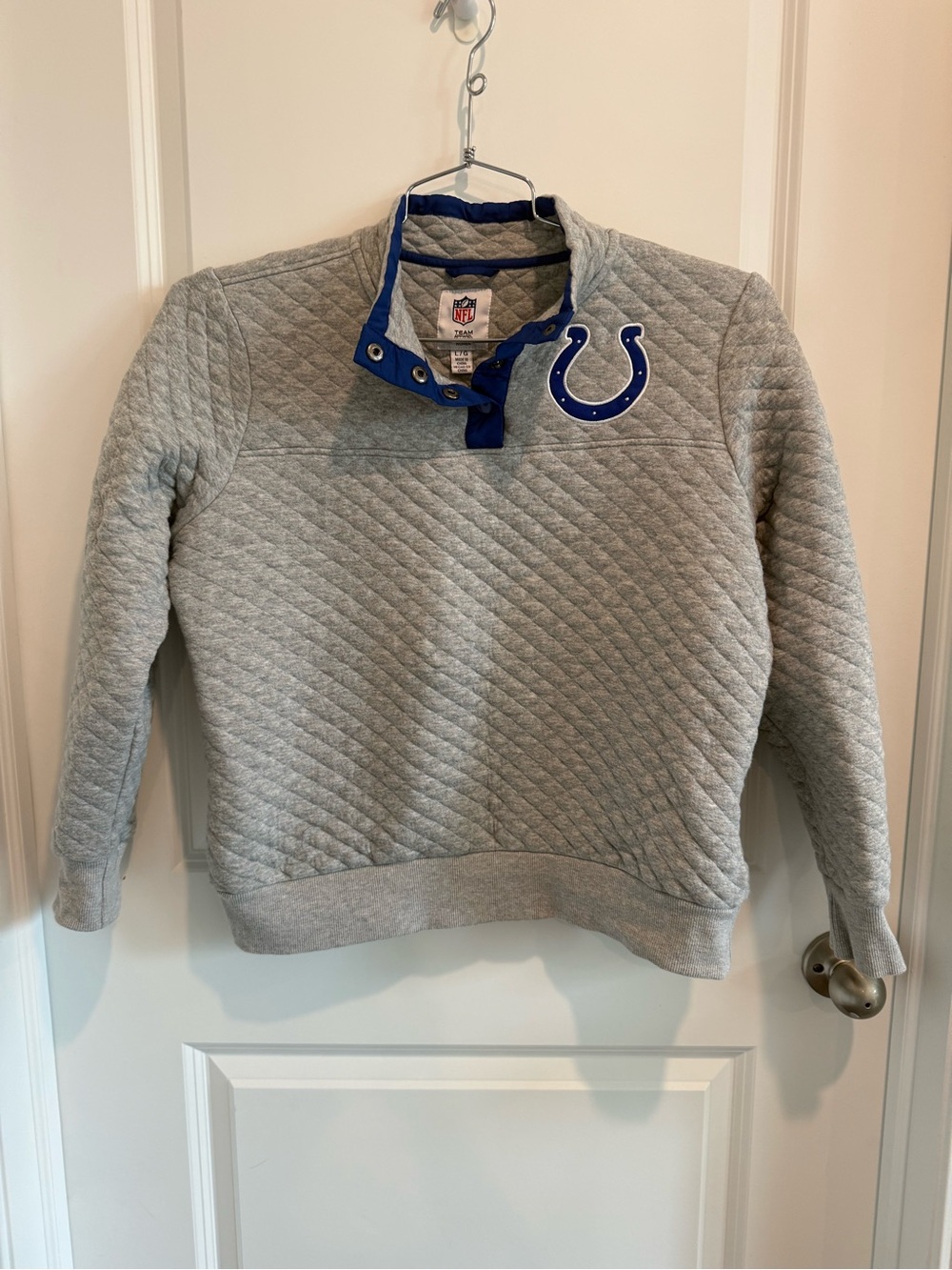 NFL Women's Gray Quilted Crewneck Sweater with Blue Trim and Colts Logo